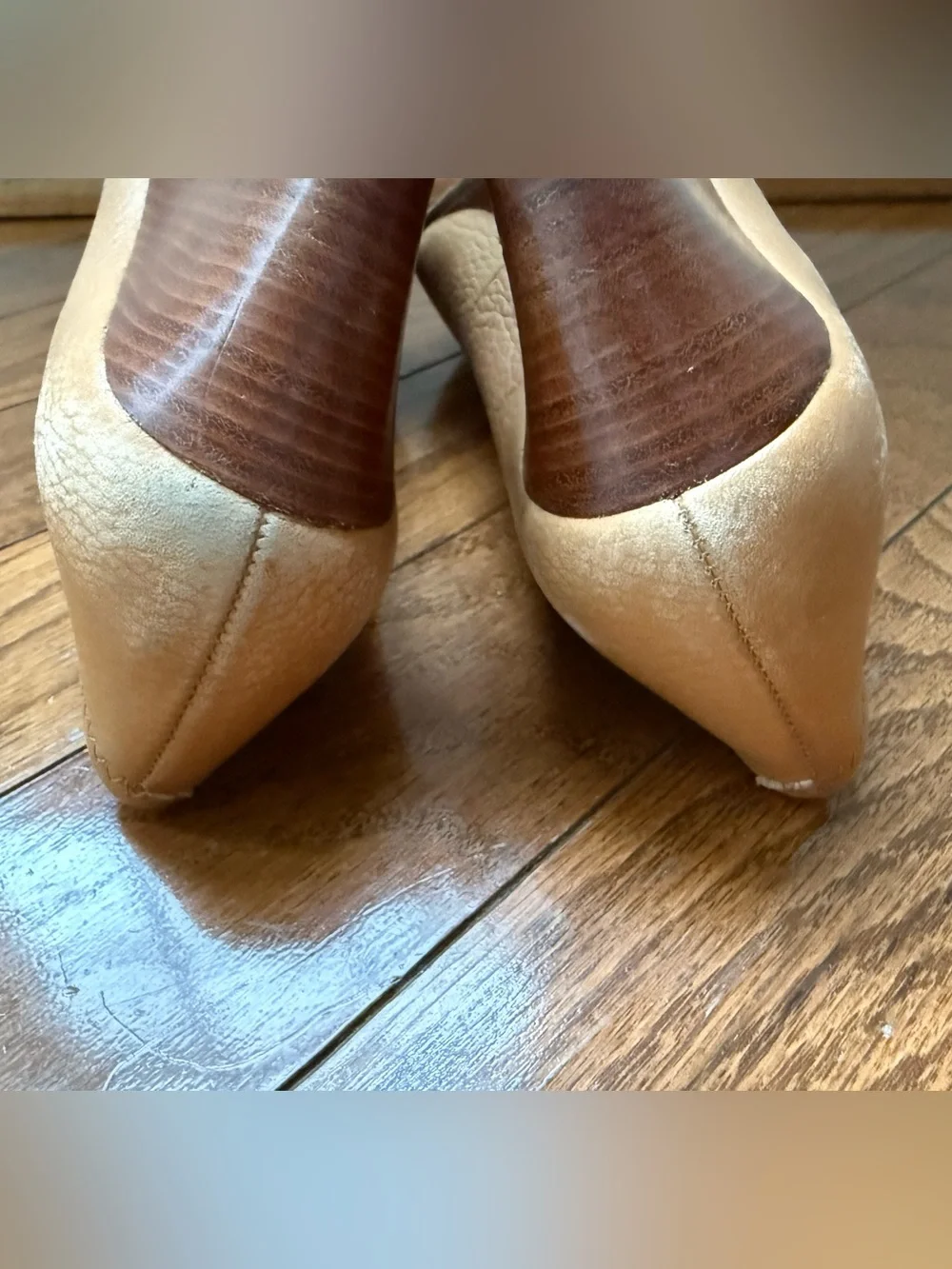 Tory Burch Tan Leather Wedge Pumps with Gold Logo Medallion Size 7.5